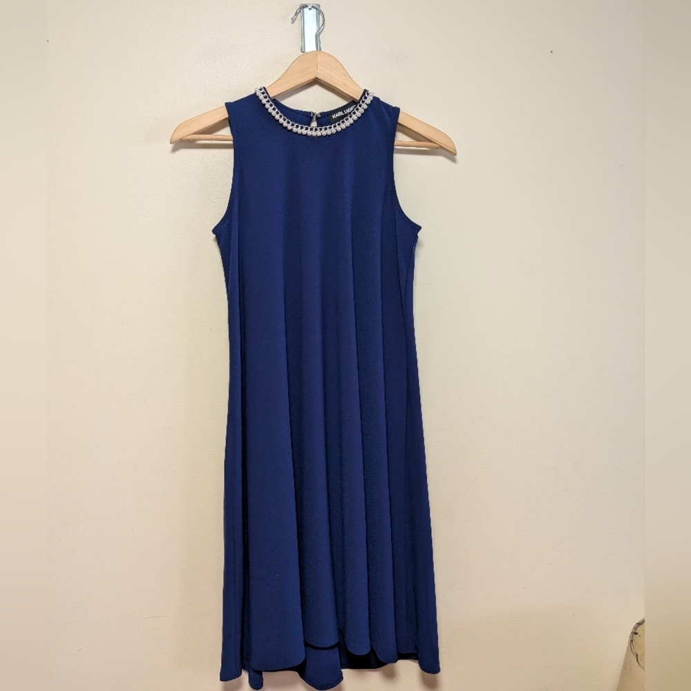 Karl Lagerfeld Paris Sleeveless Pearl Neckline Shift Dress Size 2 Blue